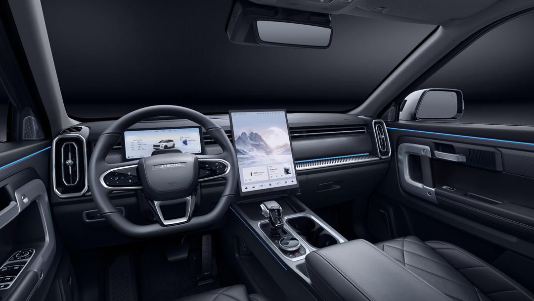 J7 - Driving Space - 驾驶空间.jpg